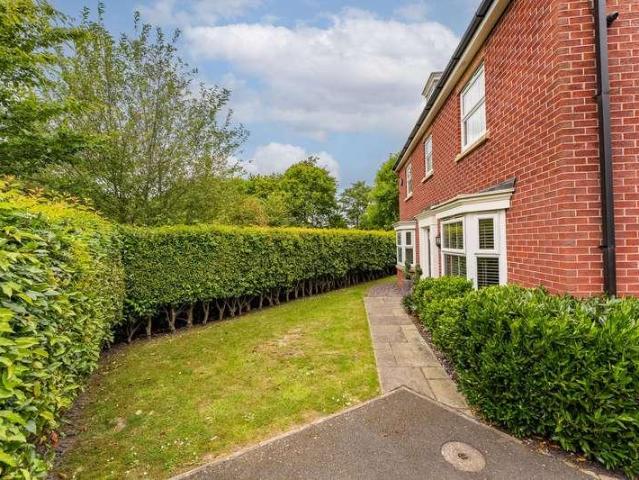 House for sale in Upton Rocks, Widnes