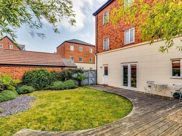 House for sale in Higher Irlam, Salford
