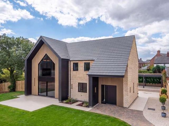 House for sale in Kedleston, East Midlands