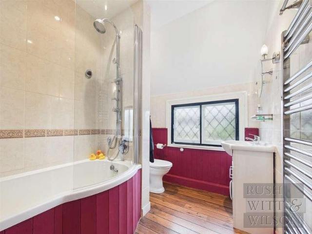House for sale in Heathlands, East Sussex