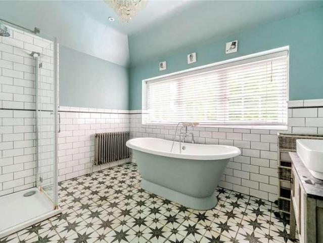 House for sale in Thames Ditton, Elmbridge