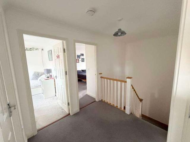 House for sale in Green Close, Warwickshire