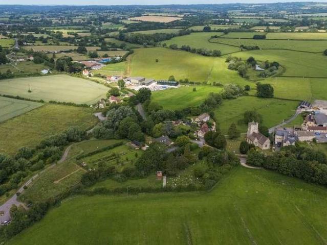House for sale in Broughton Gifford, Wiltshire