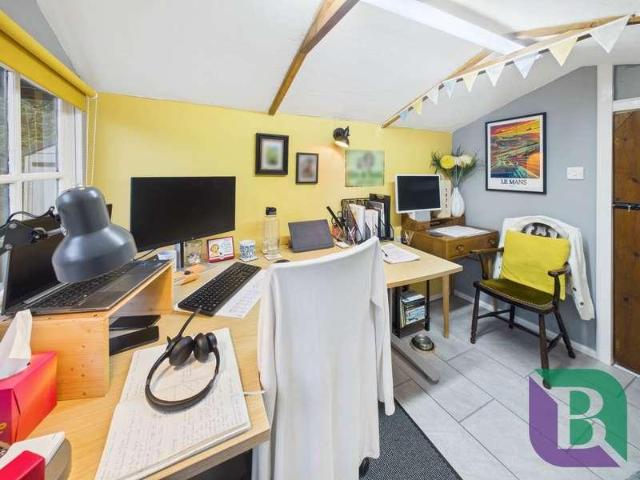 House for sale in Newton Longville, Buckinghamshire
