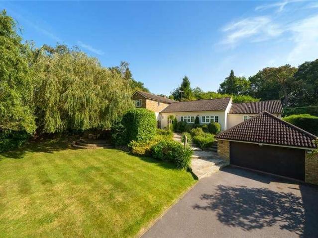 House for sale in Mayford, Woking