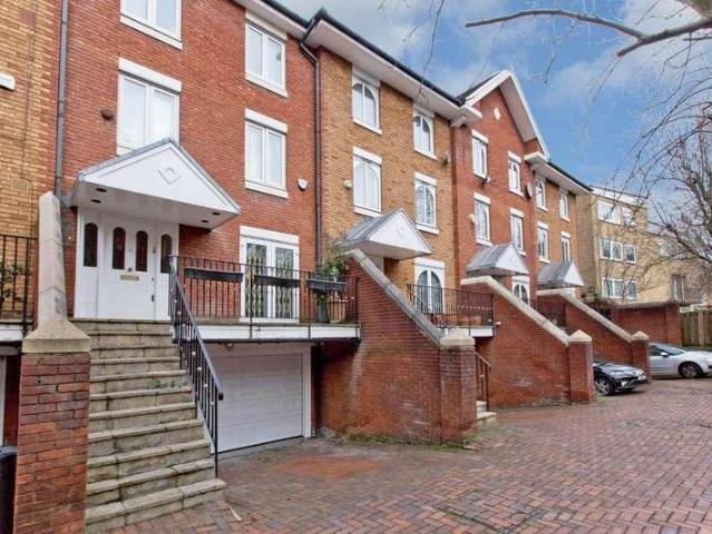 House for sale in South Hampstead, Greater London