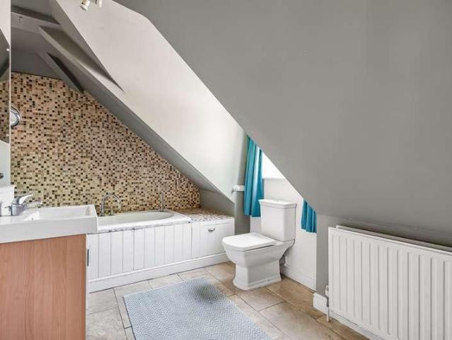 House for sale in Chelmondiston, Suffolk