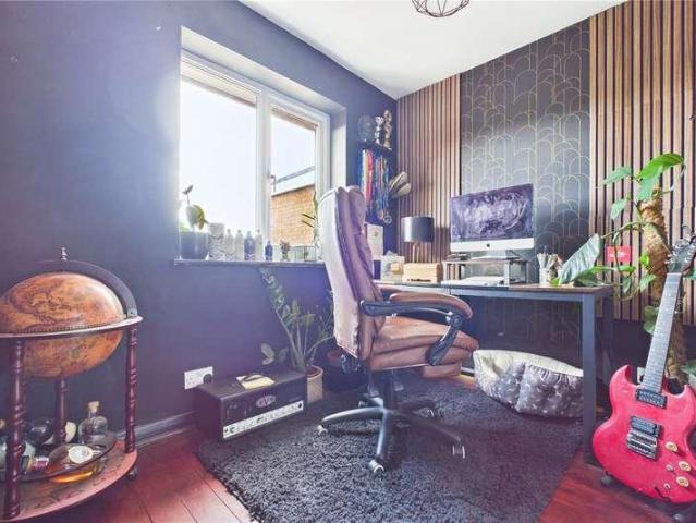 House for sale in Bucklebury, West Berkshire