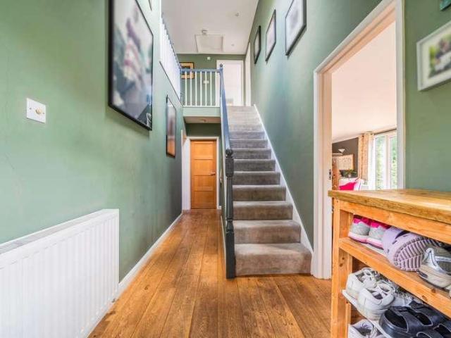 House for sale in Shalford, Westborough