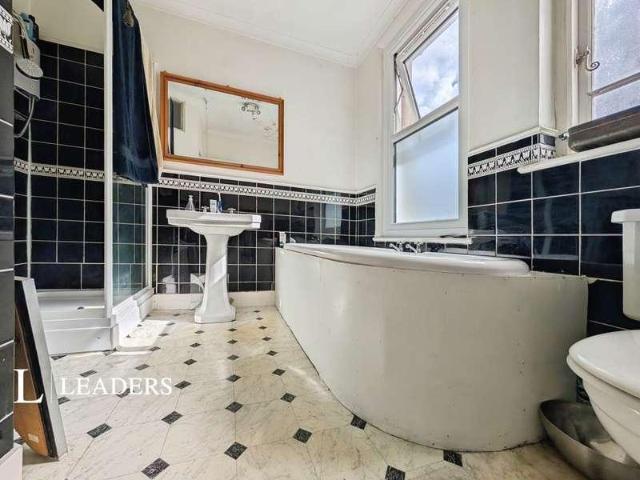 House for sale in Broadwater, Worthing