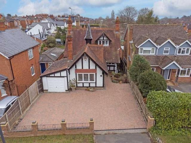 House for sale in St Marks, Maidenhead