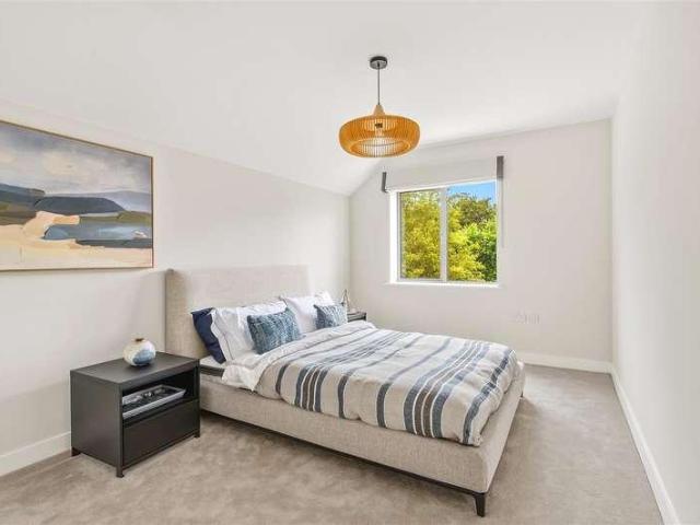 House for sale in Greater London