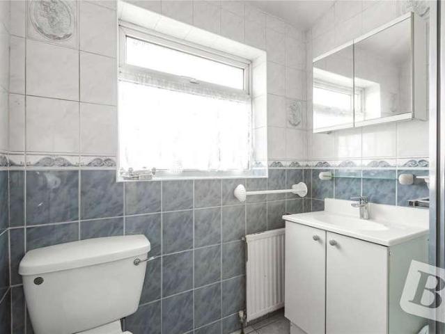 House for sale in Dagenham, Greater London