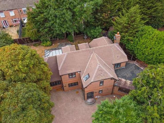House for sale in Cowley, Greater London
