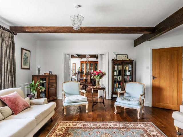 House for sale in The Butts, Kent