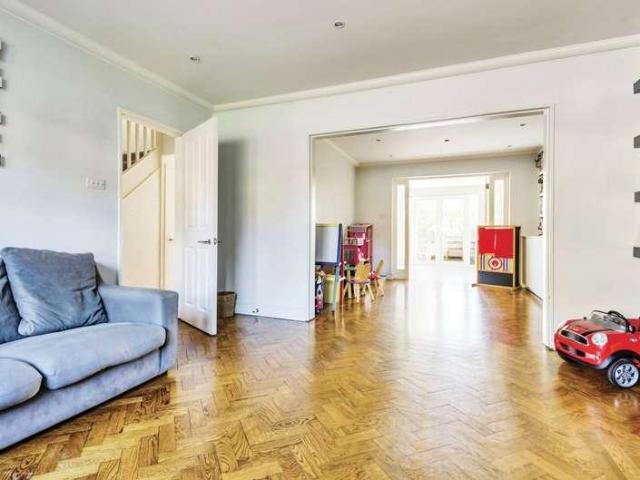 House for sale in Woodside Park, Greater London