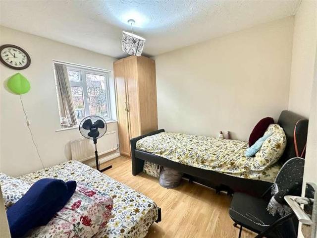 House for sale in Slough, Cippenham