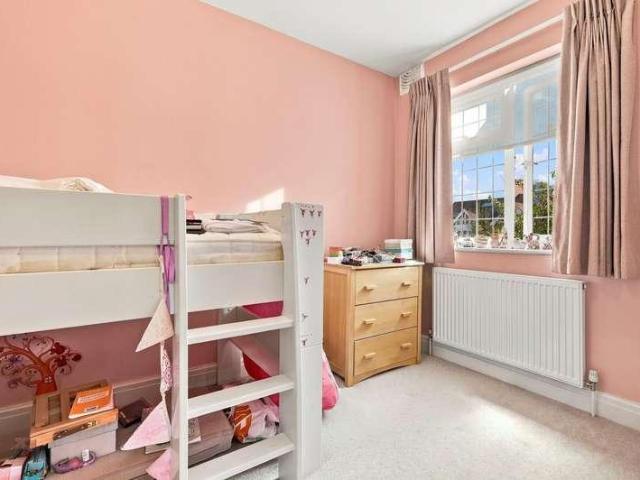 House for sale in London Borough of Redbridge, Greater London