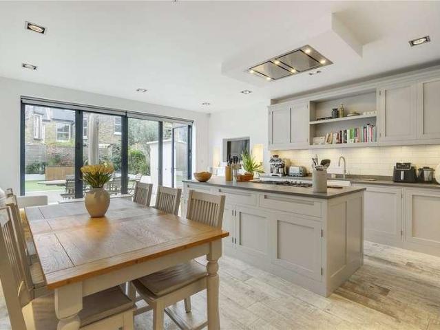 House for sale in Balham, Greater London