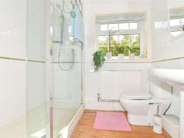 House for sale in Ringles Cross, Cross In Hand