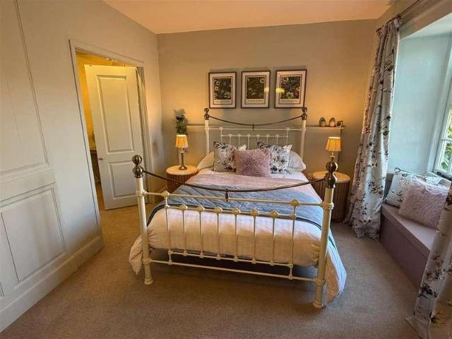 House for sale in Fossebridge, Gloucestershire
