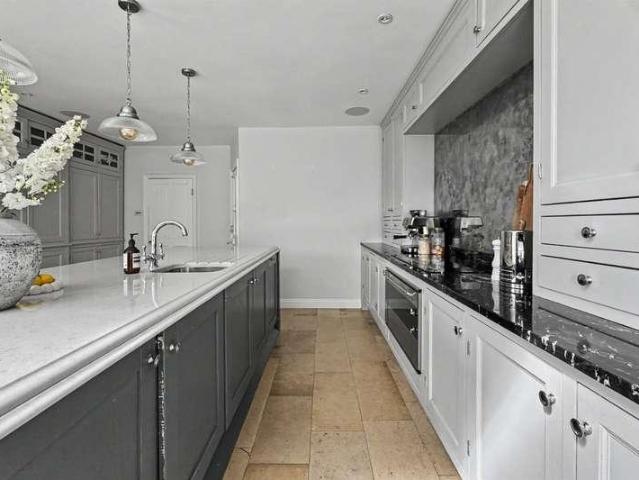 House for sale in Glen Eyre, Southampton