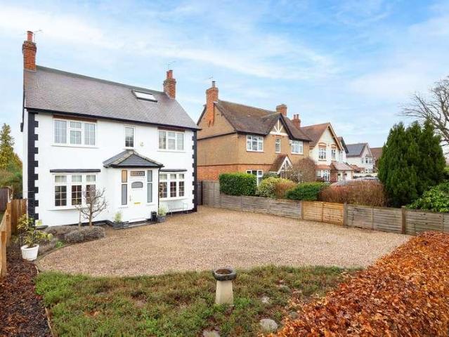 House for sale in Green Close, Warwickshire