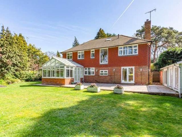 House for sale in Sheerwater, Woking