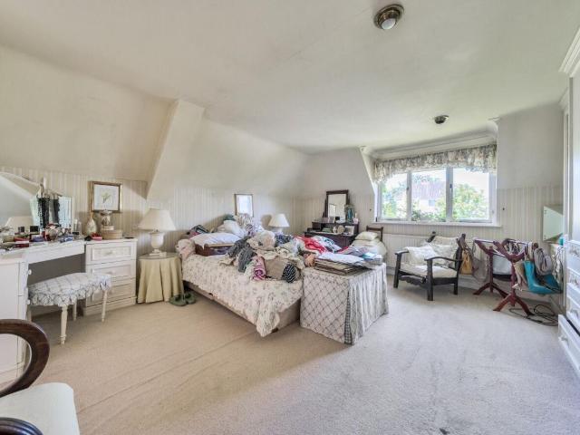 House for sale in Barton Stacey, Hampshire