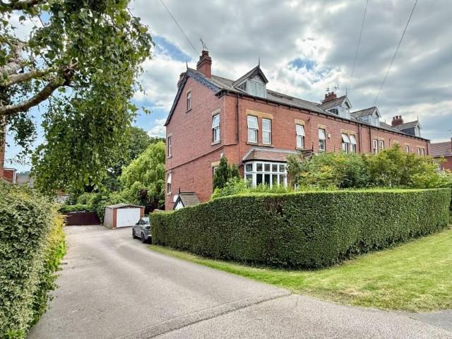 House for sale in Collingham, West Yorkshire