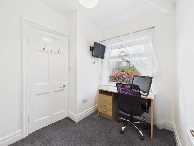House for sale in Riddlesden, West Yorkshire