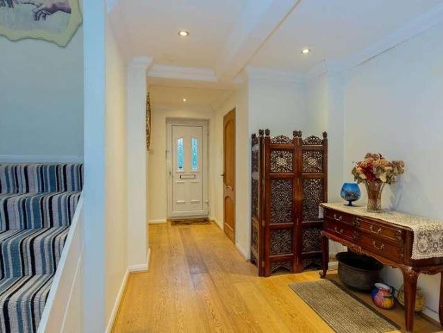House for sale in Windsor, Furze Platt