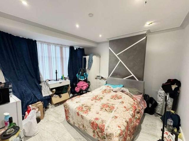 House for sale in Alperton, Greater London