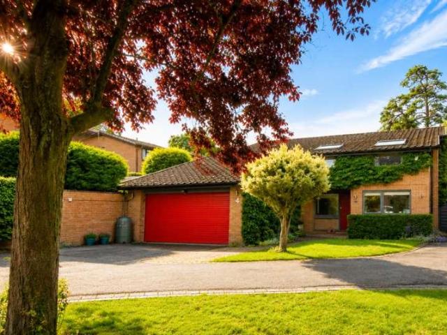 House for sale in Hart, Hampshire