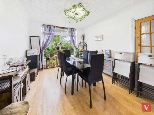 House for sale in Luton, Biscot