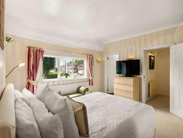 House for sale in Green Close, Warwickshire