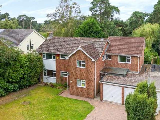 House for sale in Heatherside, Heol-las
