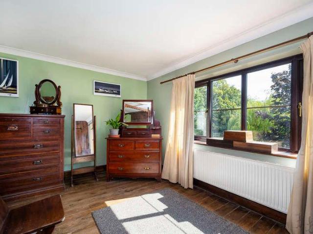 House for sale in Chelmondiston, Suffolk