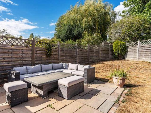 House for sale in The Butts, Kent