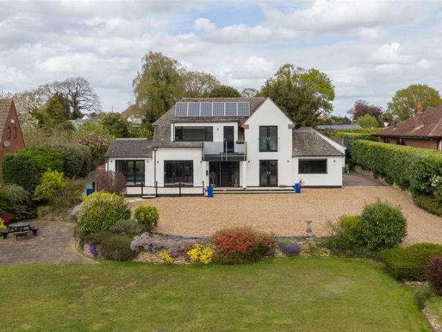 House for sale in Comers, Norfolk