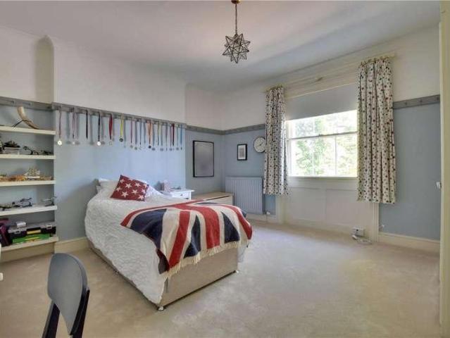 House for sale in Blackheath Royal Standard, Greater London