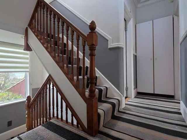 House for sale in Seven Kings, Greater London
