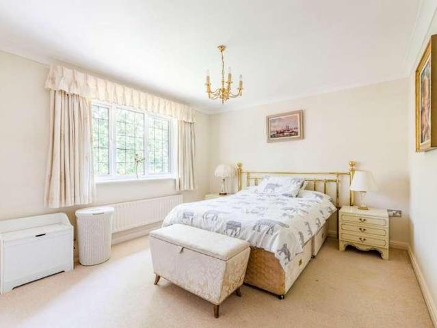 House for sale in Sheerwater, Woking