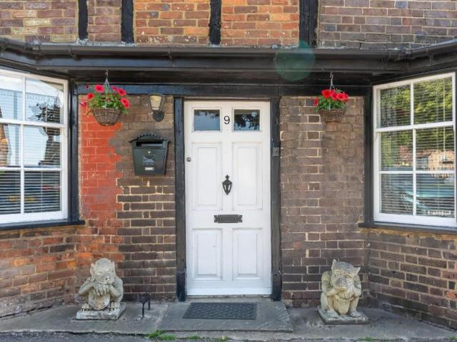 House for sale in Ivinghoe