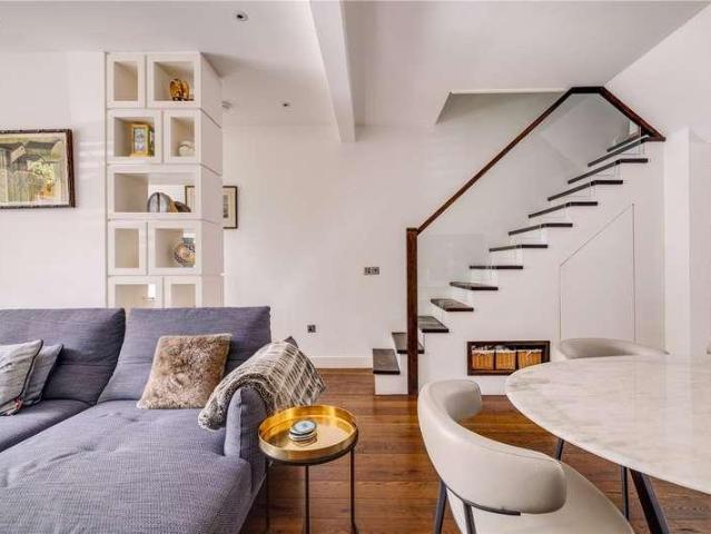 House for sale in Fulham, Greater London
