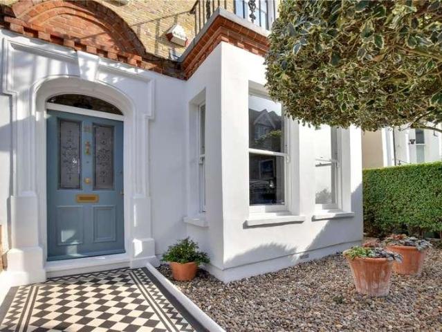 House for sale in Blackheath Royal Standard, Greater London