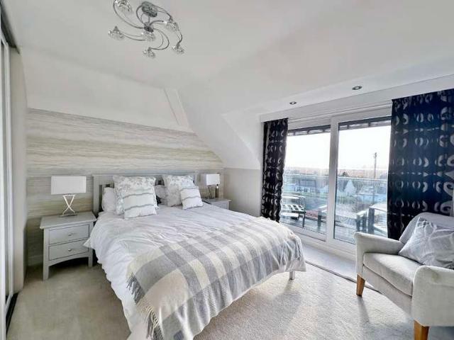 House for sale in Heswall, Wirral