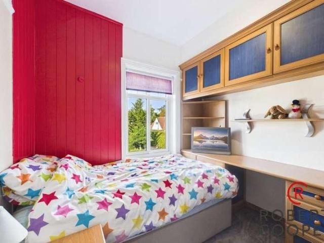 House for sale in London Borough of Hillingdon, Greater London