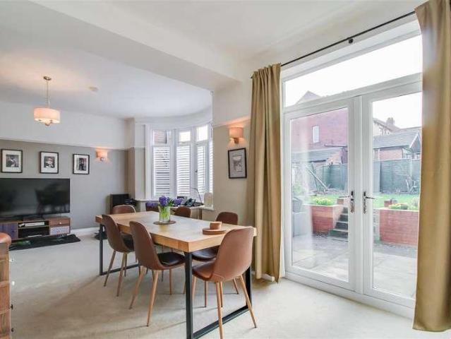House for sale in Thornhill Lees