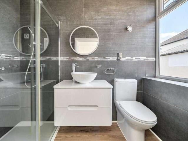 House for sale in London Borough of Ealing, Greenford